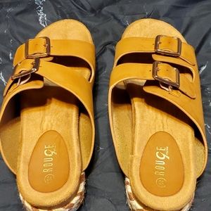 Camel colored Wedge style birkenstock